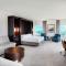 Hilton San Diego Bayfront - Studio King Suite
