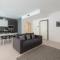 Porta Nuova Bright and Roomy Flat