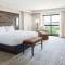 DoubleTree by Hilton Colorado Springs - King Suite Met Slaapbank