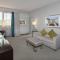 DoubleTree by Hilton Hotel Jacksonville Airport - One-Bedroom King Suite