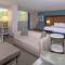 DoubleTree by Hilton Hotel Jacksonville Airport - Deluxe King Studio Suite