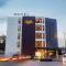Wellesley Hotel