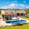 Villa Thea