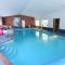 Luxury property - Swimming Pool, Outdoor Kitchen, Games Room & Hot Tub