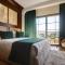 Bratus Hotel