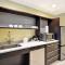 Home2 Suites By Hilton Maumee Toledo - King Studio Suite - Gehoortoegang/Niet-Roken