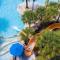 6BR house with private pool in Solterra Resort