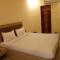 500 Mtrs from Railway Station and Rooftop Restaurant Hotel Ajmer Heritage