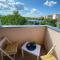 D Apartment FREE private Parking FAST Wi-fi