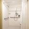 Holiday Inn Greensboro Coliseum, an IHG Hotel - Standaard Queen Kamer Met Twee Queen Bedden En Roll-In Douche - Mobility Access