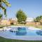 Casa Vino Mio Piscina padel y gym