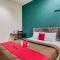 RedDoorz Syariah near Airlangga University Campus B