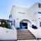 GTK Santorini Perivolos Beach House