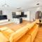 Spacious 3BR Apt close Tigne Point Quiet stay