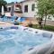 Apartments Rudez - pool - jacuzzi