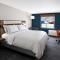 Holiday Inn Express & Suites Ormond Beach - North Daytona by IHG
