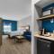 Holiday Inn Express Destin E - Commons Mall Area, an IHG Hotel - Chambre King Executive Avec Canapé-Lit