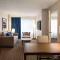 Embassy Suites Boston at Logan Airport - King Room - Mobility Access/Non-Smoking
