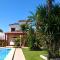 Chalet la Huerta con piscina y wifi no grupos