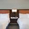 Hampton Inn & Suites Yonkers - Queen Room With Two Queen Beds