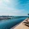 Central Pattaya - Infinity Pool Condo Pattaya View