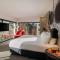 Hotel Indigo Melbourne on Flinders by IHG