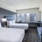 Hilton San Francisco Financial District - Deluxe Tweepersoonskamer Met Twee Tweepersoonsbedden En Uitzicht Op De Stad