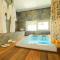 Ô Balinais mini villa avec spa et piscine privative Marseille
