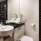 Holiday Inn Express Rotterdam - Central Station by IHG
