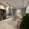 Three Bedroom furnished apartment in north Riyadh - شقه 3 غرف مميزه ومتكامله في شمال الرياض مع مرافق فريده