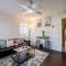 5 min Grant park with Fenced Yard Parking Pet Friendly