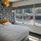 A Lovely 1 Bedroom Flat / Modern-Cosy