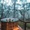 Cedar Hot Tub in the Treetops - Shady Pines Cabin