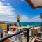 Aion Suites 303 – Lindo apartamento com Vista para o Mar, a 60m da Praia de Bombinhas, com Piscina e Academia no Rooftop.