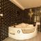 Appartement jacuzzi Gold&Night
