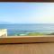 Ocean Mirror Apartment