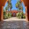 Luxury fully staffed villa in Marrakesh with private pool and gardens