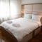 Ultra Central Apartment 1 ! Self Check-in ! Free Parking ! WiFi