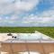 Beach Paradise Private Rooftop Jacuzzi Penthouse