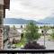 3BR Lakeside Dream Penthouse w Roof Deck & Views