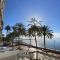 Marbella Espacioso Apartamento de 180 m2 Primera Línea de Playa y Centro Ciudad con Barco opcional