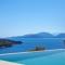 Villa Blauw with Infinity Pool & Sea Views