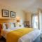 Castle Court Pub & Rooms