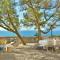Villa Sorriso mit Pool direkt am Meer