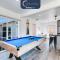 Modern Home - Family Fun Hub - Getaway - Billiards By Zen Living Short Term Rental
