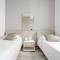 F12 Room 2, Private Room two single beds privated bathroom in shared Flat