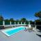 Traum Apartment mit Pool+Balkon