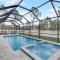 Luxe Gem w Heated, Saltwater Pool, Spa and Privacy Fence