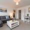 Light & Airy 1-Bed, Town Centre, Near Beach
