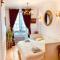 Parisian style Appartment Private room with Shared bathroom near Bastille and Gare de Lyon
